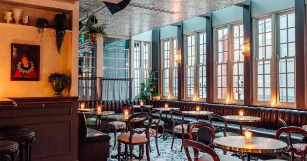 The Conservatory & Main Bar