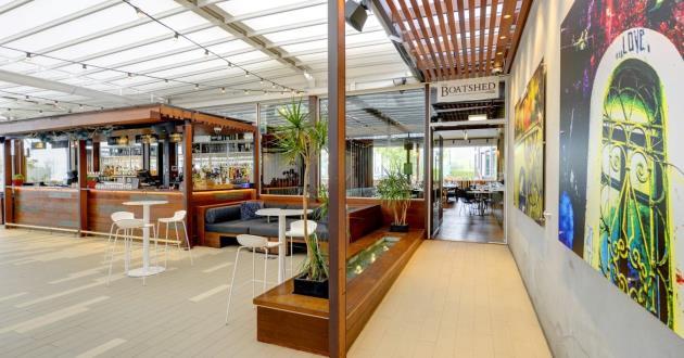Veranda Bar Room