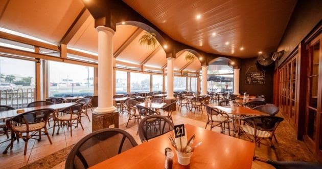 Restaurant Terrace