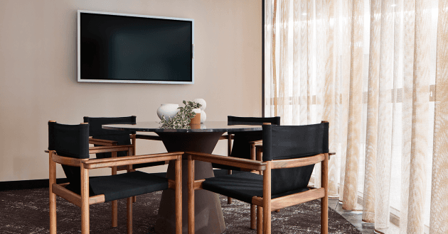 Elleve Discussion Room 