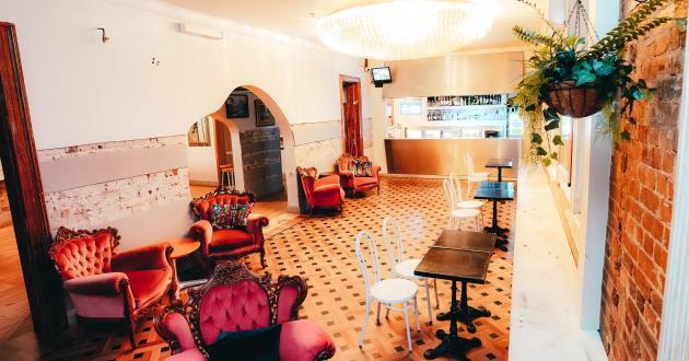 The Burdekin's Lava Lounge / Cocktail Bar