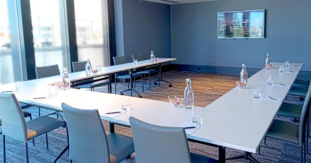 Munro Room at Oakwood Premier Melbourne