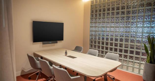 6 Person Meeting Room | Wallaby Meeting Room