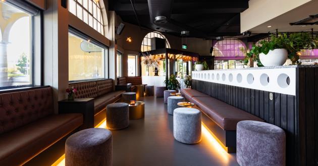 Cocktail Lounge