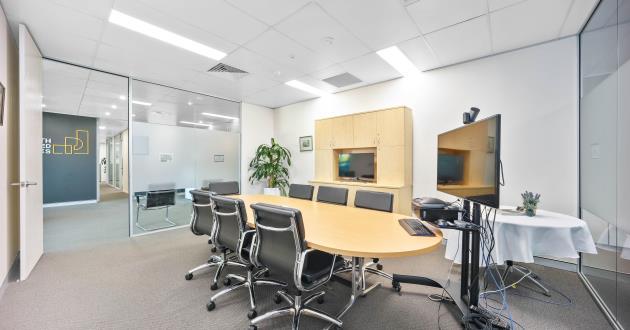 6-8 Person Boardroom 
