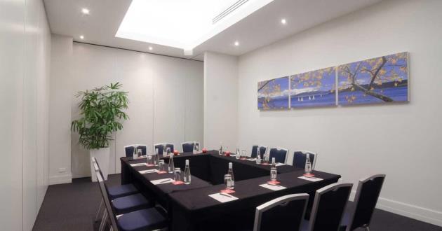 Kingston Room 4