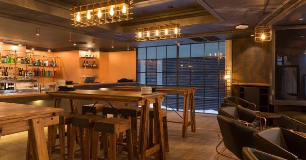 Front Bar