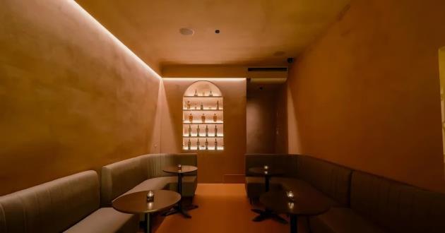 Captains Lounge