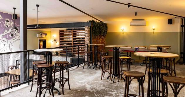 Winston’s (The Mezzanine)