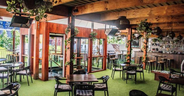 The Emerald Peacock - Entire Venue