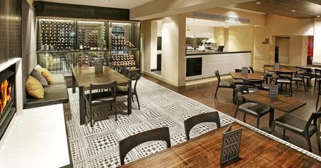 Stylish and Contemporary Dining Space