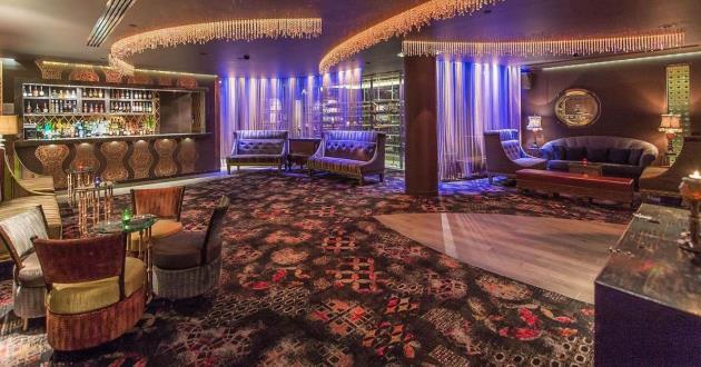 Cleo's Cocktail Lounge