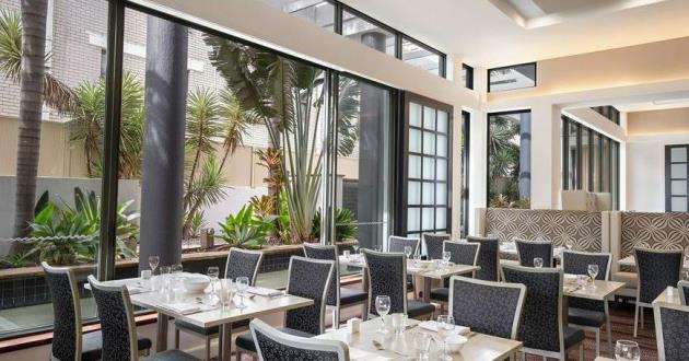 Private Dining Room with Outdoor Terrace
