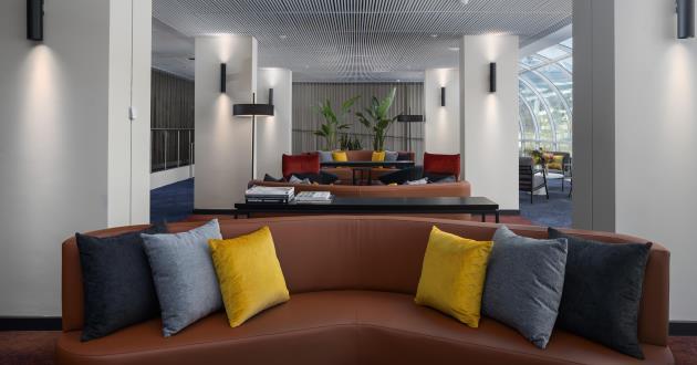 Acacia Lounge