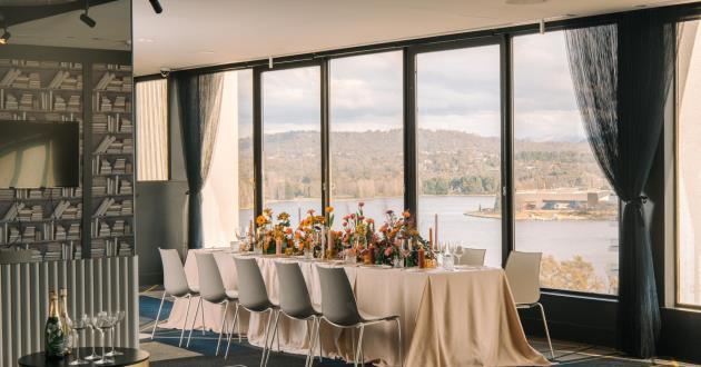 Private Lounge with Panoramic View of the City