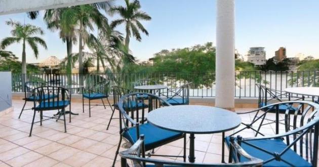 Refreshing Vibe Level 2 Open Air Balconies