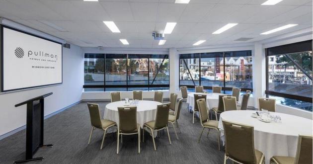 Olivers Boardroom