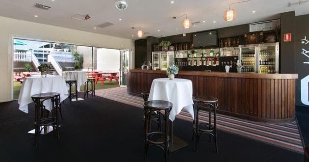 The Stunning Lounge Bar