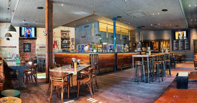 Marine Lounge Bar