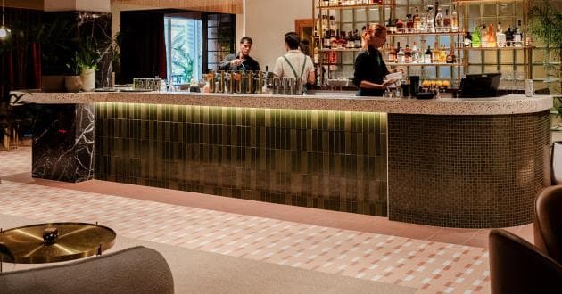 Cocktail & Piano Bar