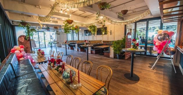 Garden Room with balcony