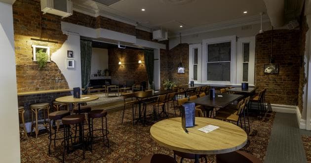 Josephine's Den Extended