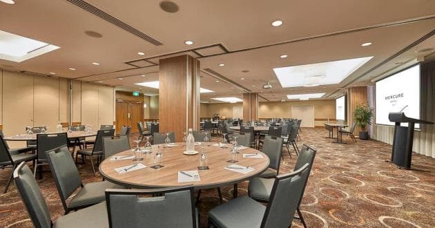 Caroline / Orelia / Georgiana