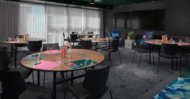 Harry - Conference Room