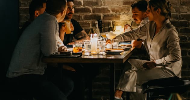 Large Group Bookings (Bar Seating)