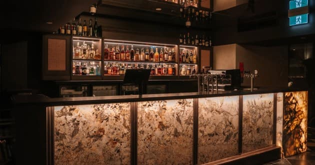 Upper Cocktail Bar