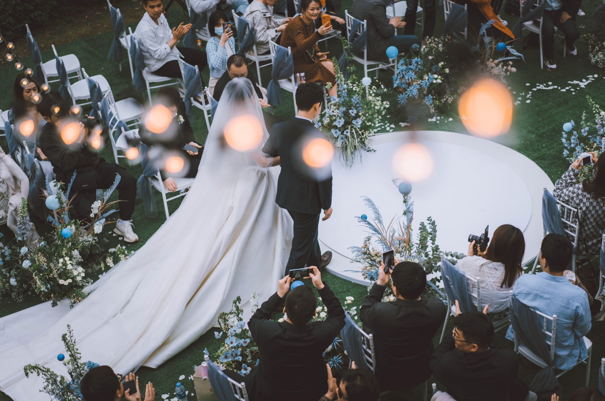 Average cost of hot sale wedding in 2018