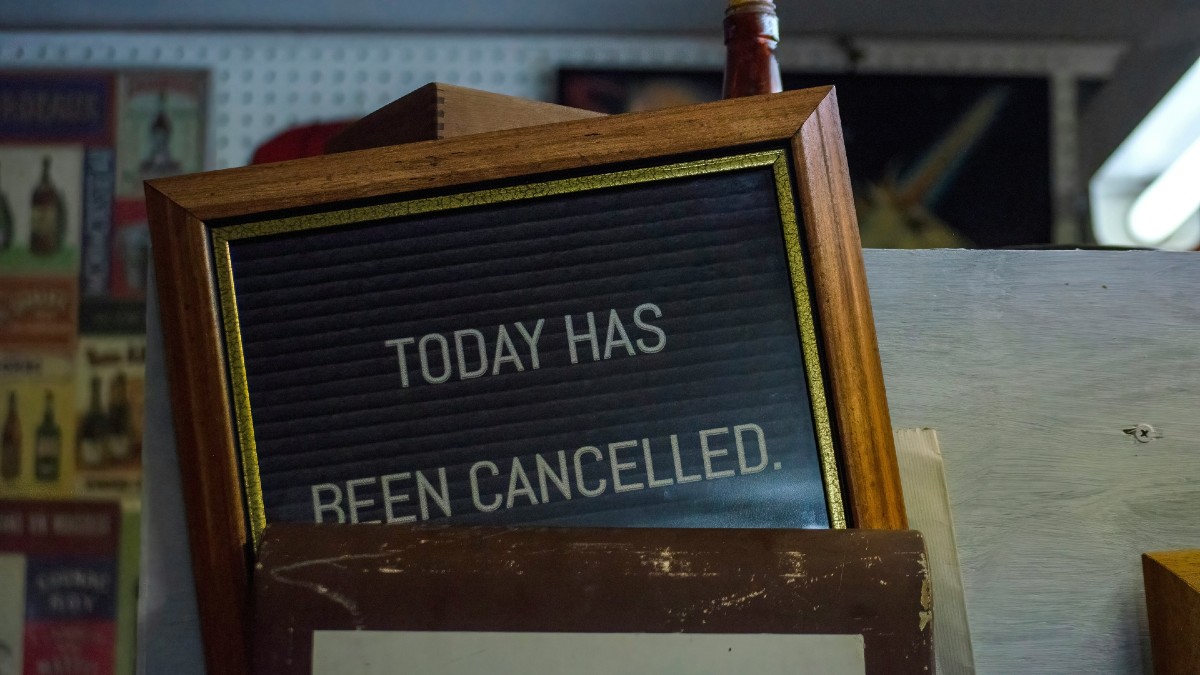 Last-Minute Event Cancellation