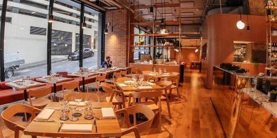 Front Dining at Motorwagen