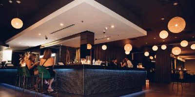 Waterfront Bar at The Promenade Docklands